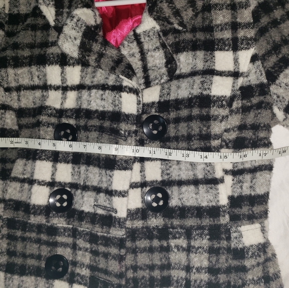 Rue 21 Black and white pea coat Medium with pink interlining - Picture 7 of 8